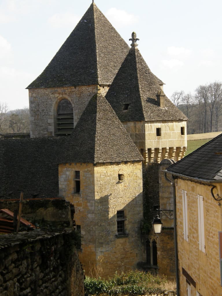 Château de Saint Genies en Dordogne